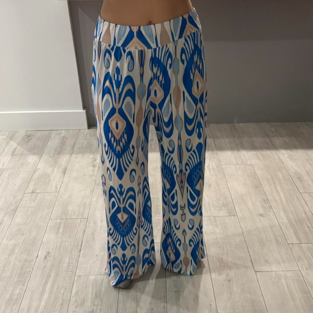 Lilly Pulitzer Blue and White Flare Pants